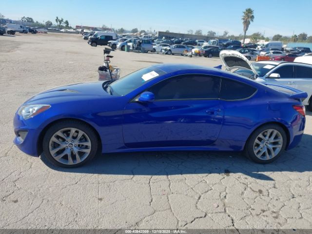 Hyundai Genesis 2.0t Image 16