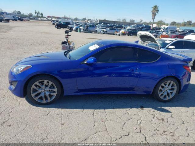 Hyundai Genesis 2.0t Image 16