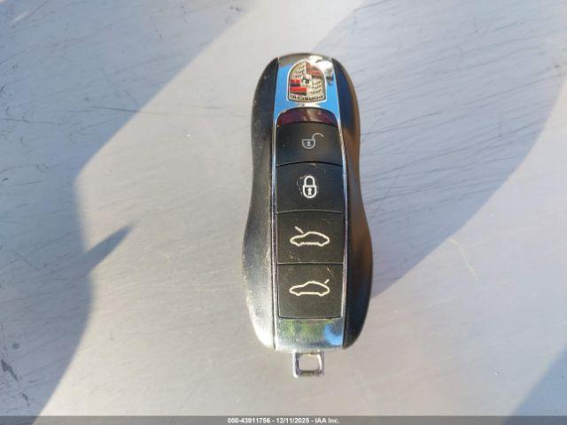 Porsche Boxster S Image 10