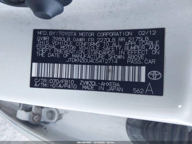 Toyota Prius Three Image 13