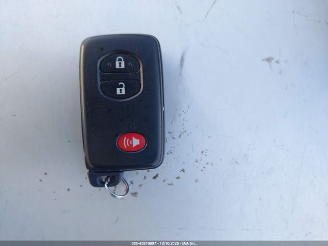 Toyota Prius Three Image 14