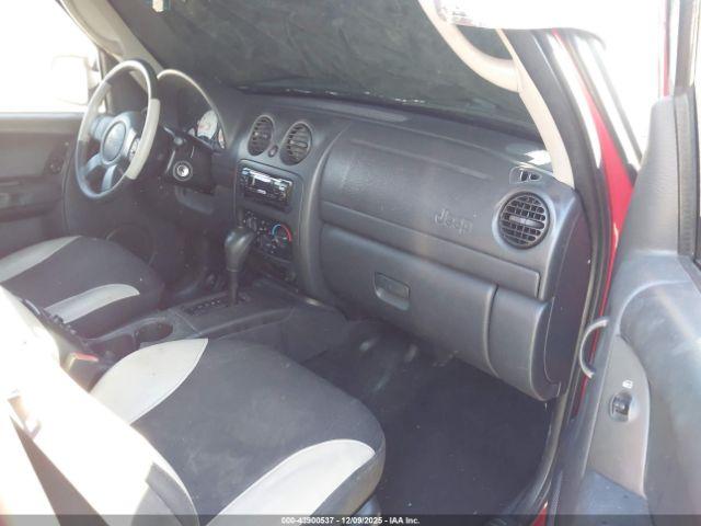 Jeep Liberty Sport Image 13