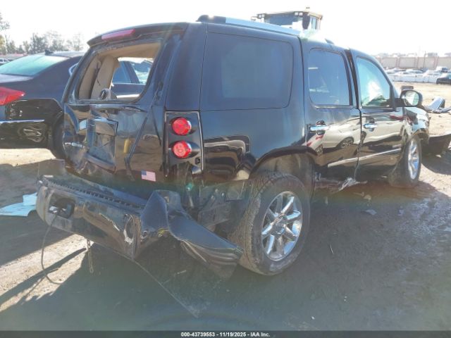 GMC Yukon Denali Image 2