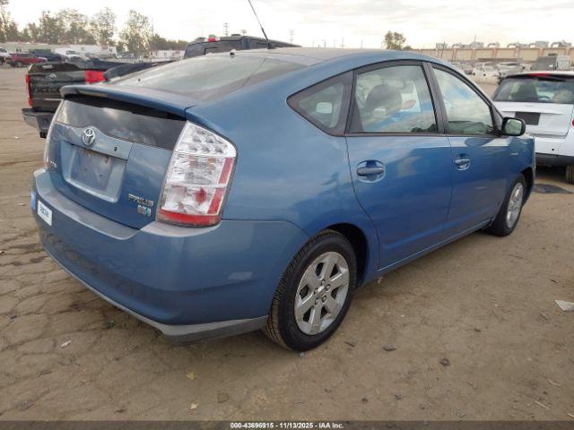 Toyota Prius Image 2