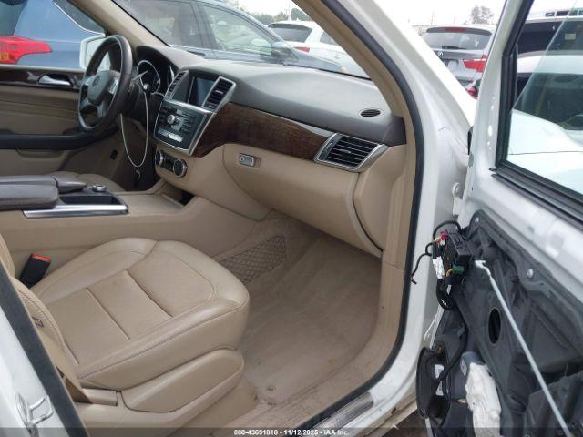 Mercedes-Benz M-Class 4matic Image 15