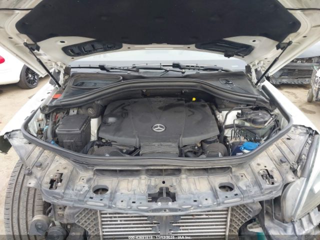 Mercedes-Benz M-Class 4matic Image 13