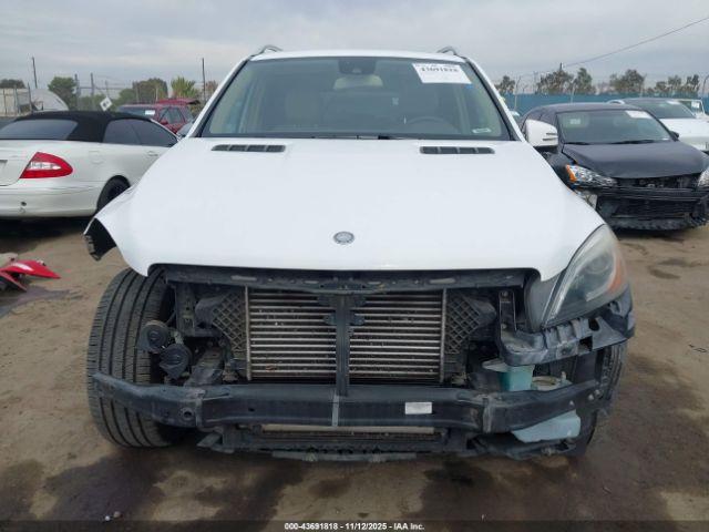 Mercedes-Benz M-Class 4matic Image 14