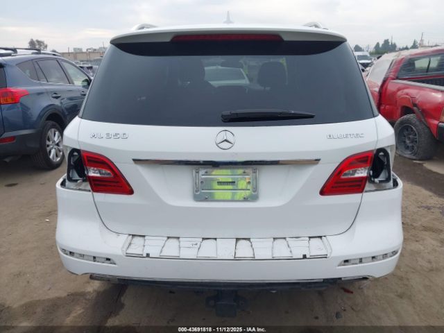 Mercedes-Benz M-Class 4matic Image 7