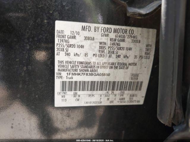 Ford Explorer Limited Image 8