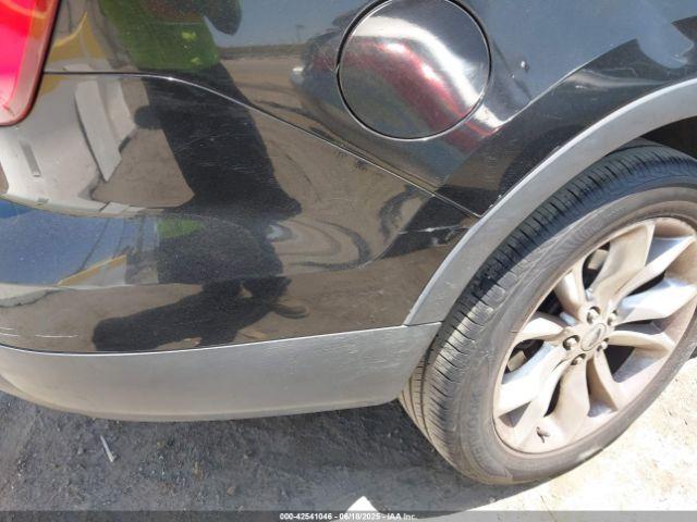 Ford Explorer Limited Image 10