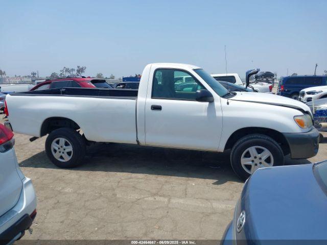 Toyota Tundra Image 16