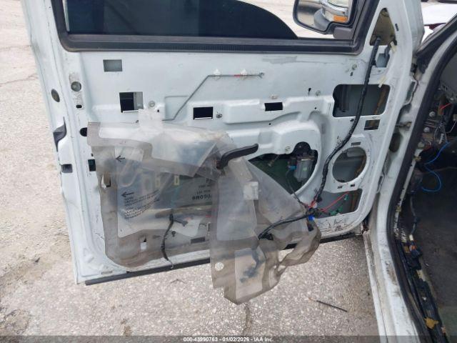 Chevrolet Silverado 1500 Ls Image 12