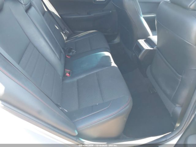 Toyota Camry Se Image 7