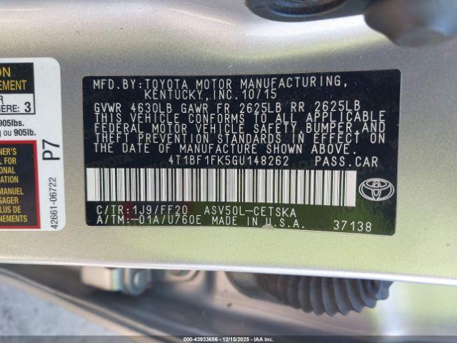 Toyota Camry Se Image 11