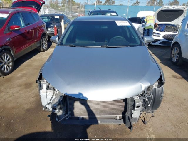 Toyota Camry Se Image 12