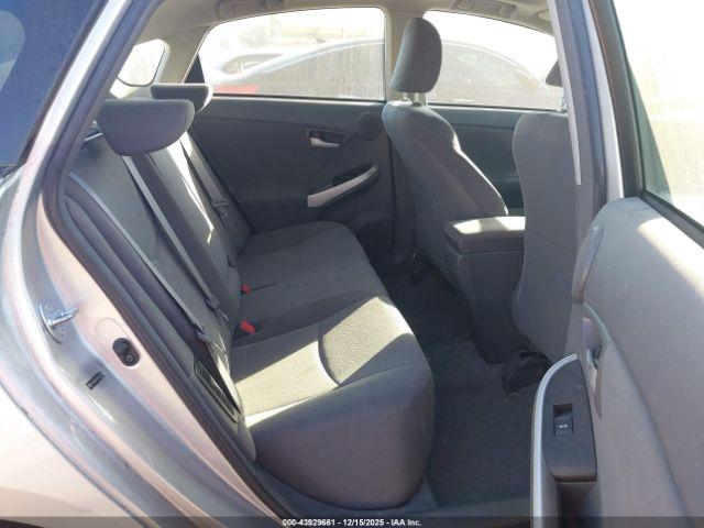 Toyota Prius Iii Image 12