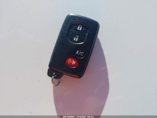 Toyota Prius Iii Image 9