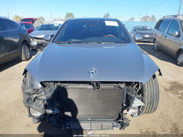 Mercedes-Benz S-Class Image 11