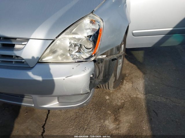 Kia Sedona Lx Image 12