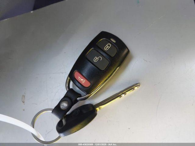 Kia Sedona Lx Image 9