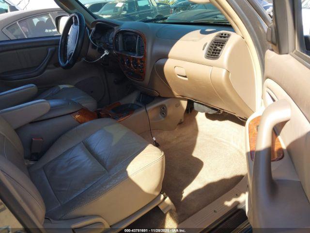 Toyota Tundra Limited V8 Image 11