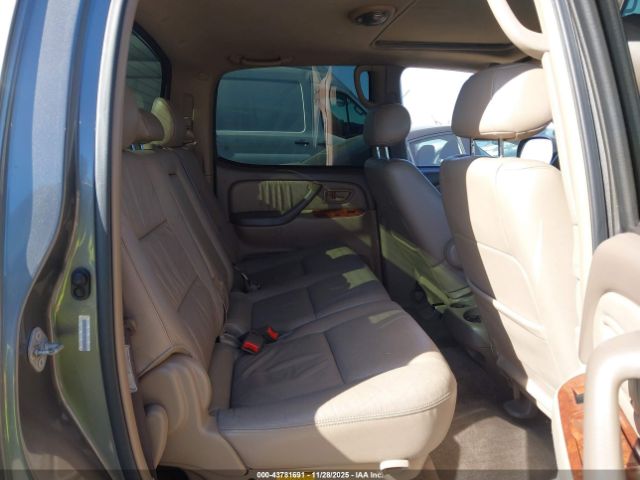 Toyota Tundra Limited V8 Image 12