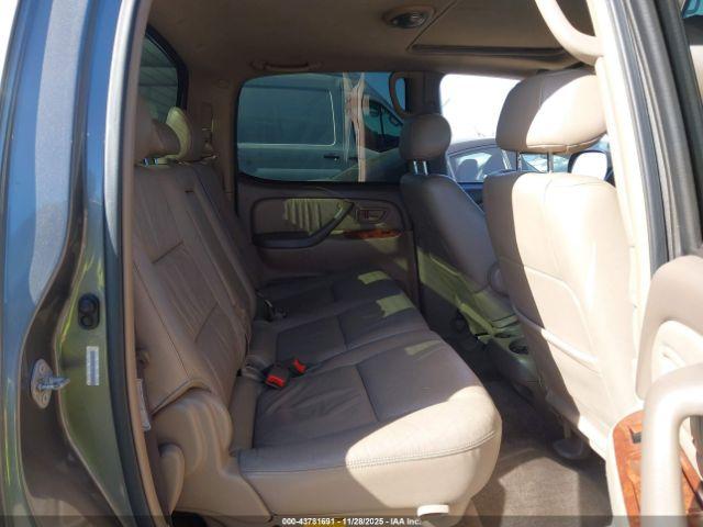 Toyota Tundra Limited V8 Image 12