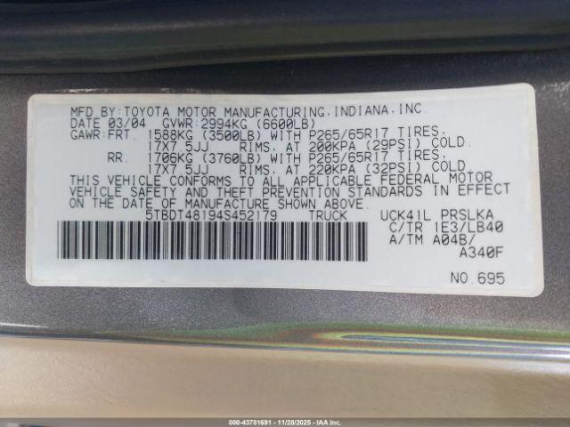 Toyota Tundra Limited V8 Image 5