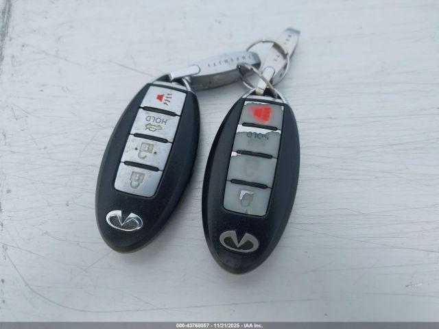 INFINITI G37 Journey Image 3