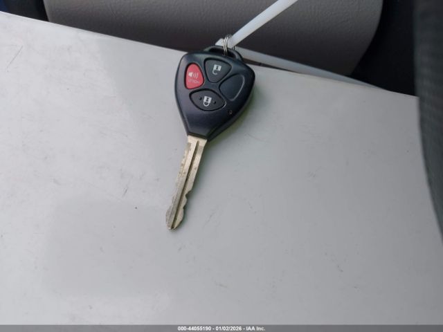 Toyota RAV4 Image 18