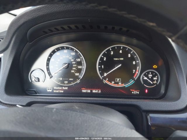 BMW 5 Series Image 8