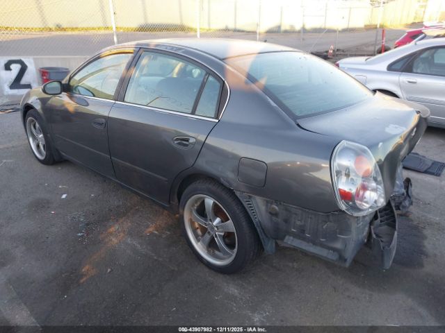 Nissan Altima 2.5 S Image 2