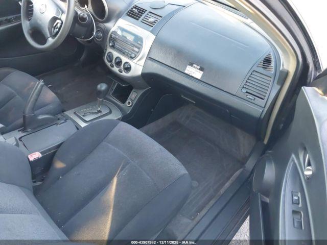 Nissan Altima 2.5 S Image 6