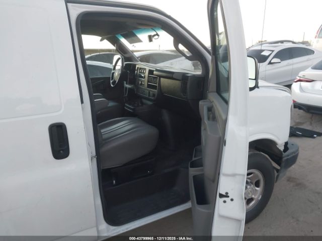 Chevrolet Express Rwd 2500 Extended Wheelbase Wt Image 8
