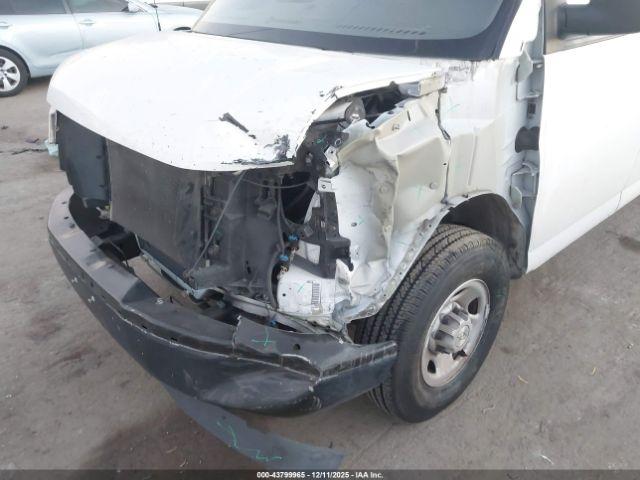 Chevrolet Express Rwd 2500 Extended Wheelbase Wt Image 11