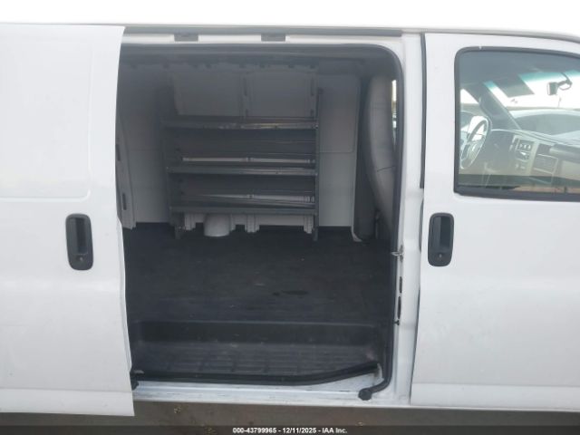 Chevrolet Express Rwd 2500 Extended Wheelbase Wt Image 13