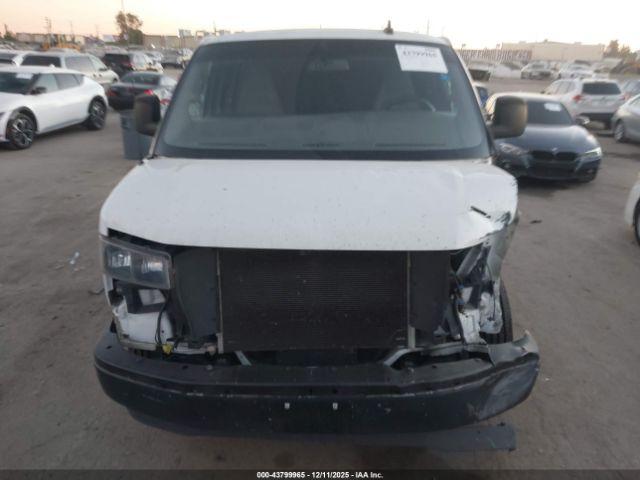 Chevrolet Express Rwd 2500 Extended Wheelbase Wt Image 17