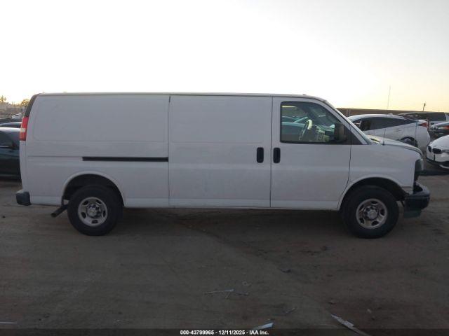 Chevrolet Express Rwd 2500 Extended Wheelbase Wt Image 12