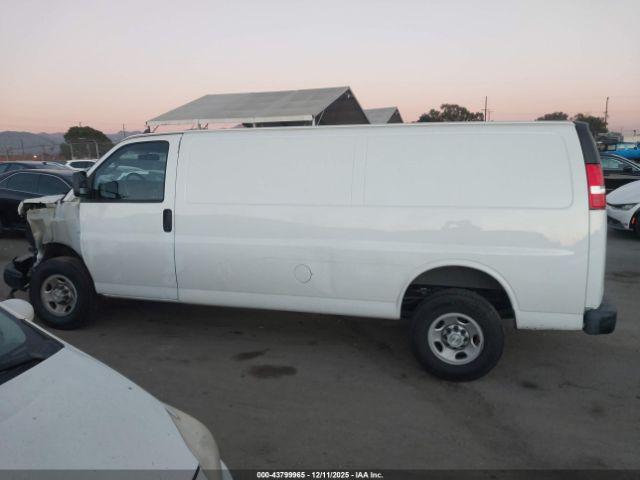 Chevrolet Express Rwd 2500 Extended Wheelbase Wt Image 16