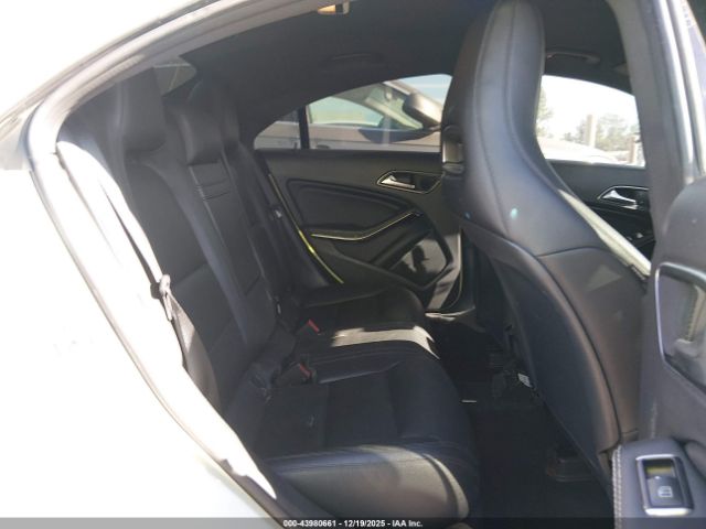 Mercedes-Benz Cla-class Image 2