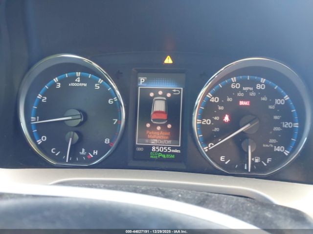 Toyota RAV4 Limited Image 5