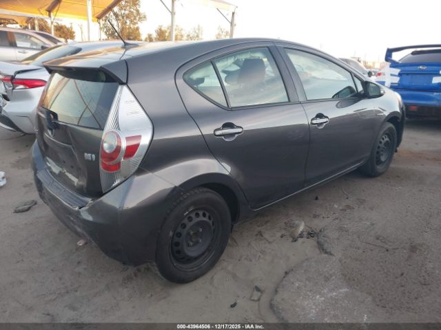 Toyota Prius c Three Image 3