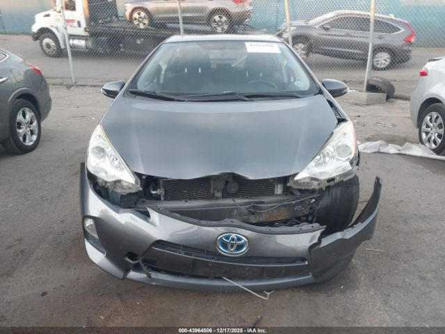 Toyota Prius c Three Image 7