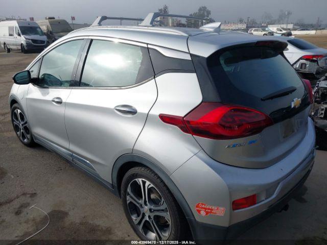 Chevrolet Bolt Premier Image 3