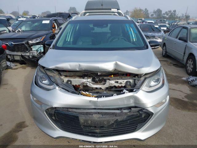 Chevrolet Bolt Premier Image 16