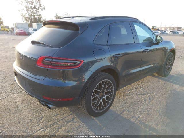 Porsche Macan S Image 16