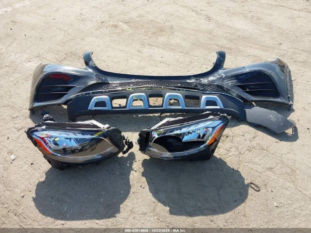 Mercedes-Benz GLC 4matic Image 10