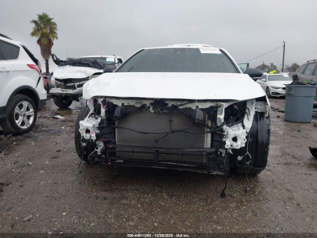 Toyota Camry Se Nightshade Image 14