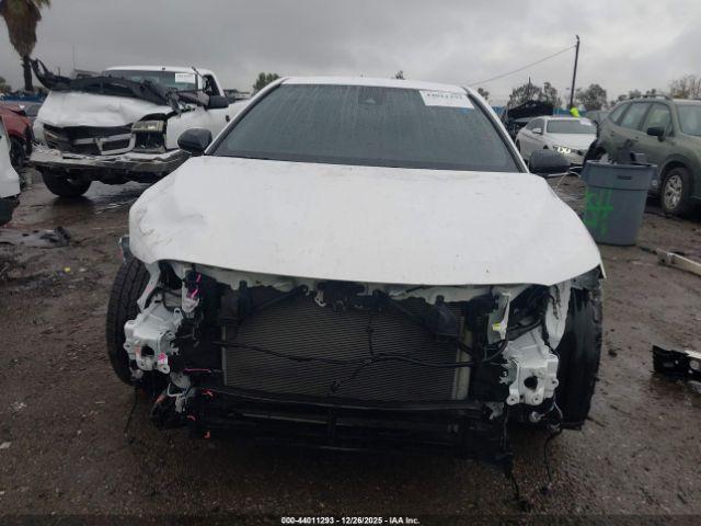 Toyota Camry Se Nightshade Image 6