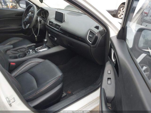 Mazda Mazda3 I Grand Touring Image 4